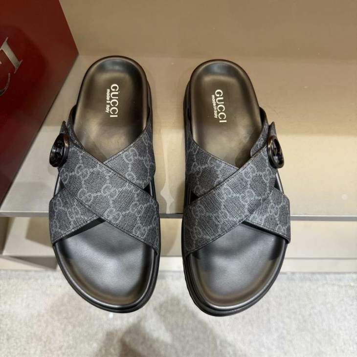 Picture of Gucci Slippers _SKUGuccisz38-45mnq02162400